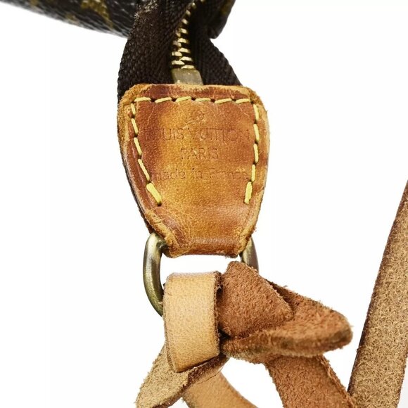 LOUIS VUITTON Pochette Accessoires Shoulder Bag Monogram Leather - Picture 16 of 16